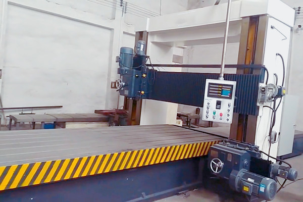 数控龙门铣床设备实拍图