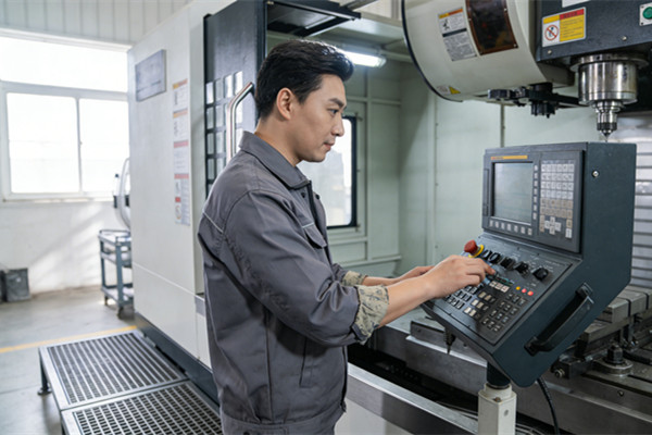 高精密雕铣机操作员必备的技能清单一览 图1